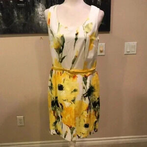 Beautiful Summer Yellow Floral Dress w/ Belt-Size 12P